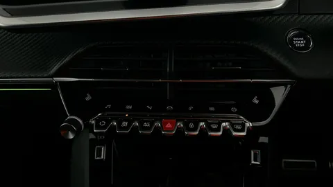 Peugeot 2008 1.2 PureTech 130 GT EAT8