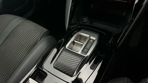 Peugeot 2008 1.2 PureTech 130 GT EAT8