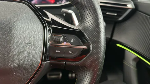 Peugeot 2008 1.2 PureTech 130 GT EAT8