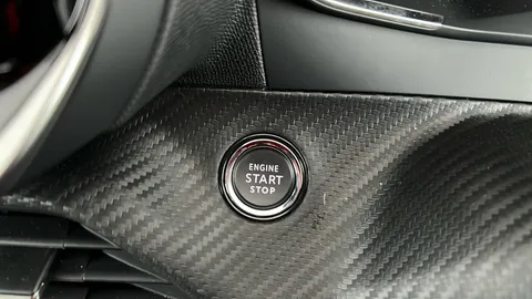 Peugeot 208 1.2 PureTech 100 Allure