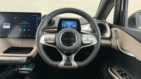 BYD DOLPHIN 150kW Comfort 60.4kWh Auto