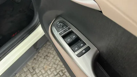 BYD DOLPHIN 150kW Comfort 60.4kWh Auto