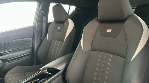 TOYOTA C-HR 1.8 Hybrid GR Sport CVT