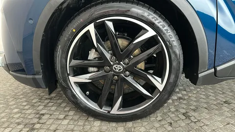 TOYOTA C-HR 1.8 Hybrid GR Sport CVT