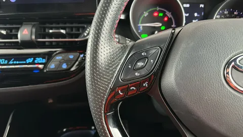 TOYOTA C-HR 1.8 Hybrid GR Sport CVT