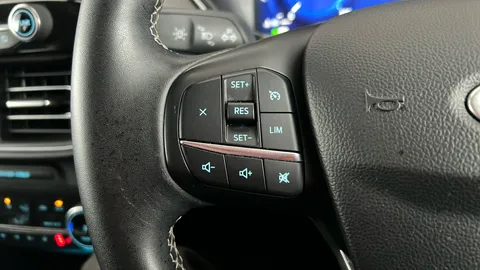 Ford Kuga 2.5 FHEV Vignale 5dr CVT