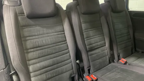 Volkswagen Touran 1.5 TSI EVO SEL DSG [7 Seats]