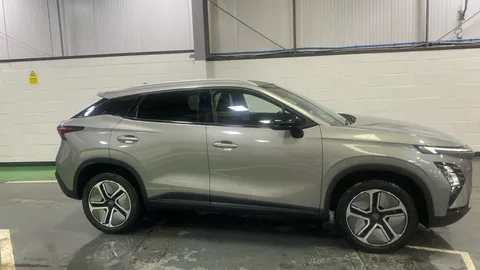 Omoda                     5 150KW Noble 61kWh Auto