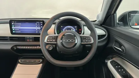 FIAT 600 115kW La Prima 54kWh Auto