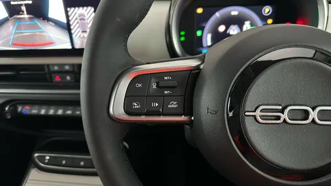 FIAT 600 115kW La Prima 54kWh Auto