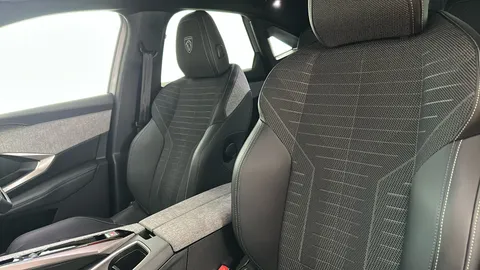 Peugeot 3008 157kW GT 73kWh Auto