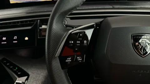 Peugeot 3008 157kW GT 73kWh Auto