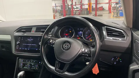 VOLKSWAGEN TIGUAN 2.0 TDi 150 SE Nav DSG