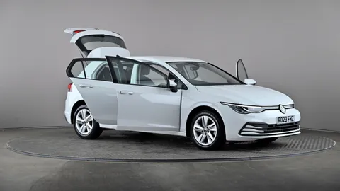 VOLKSWAGEN GOLF 1.5 eTSI 150 Life DSG