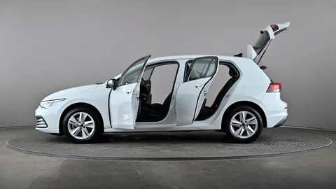 VOLKSWAGEN GOLF 1.5 eTSI 150 Life DSG