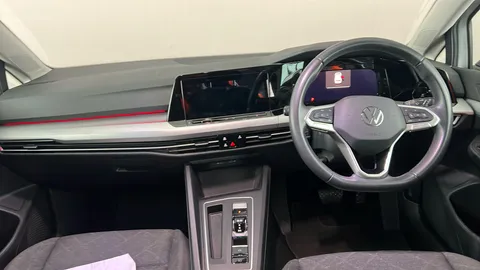 VOLKSWAGEN GOLF 1.5 eTSI 150 Life DSG