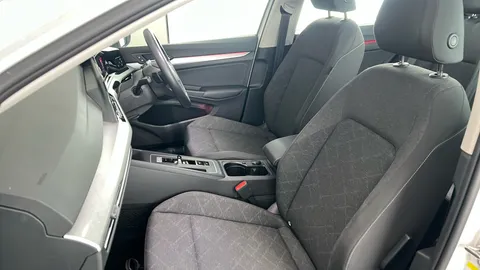 VOLKSWAGEN GOLF 1.5 eTSI 150 Life DSG