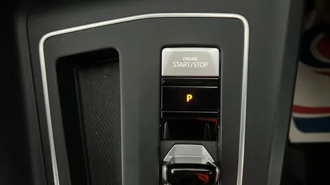 VOLKSWAGEN GOLF 1.5 eTSI 150 Life DSG