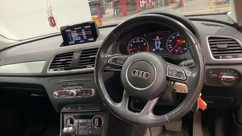 AUDI Q3 1.4T FSI SE S Tronic