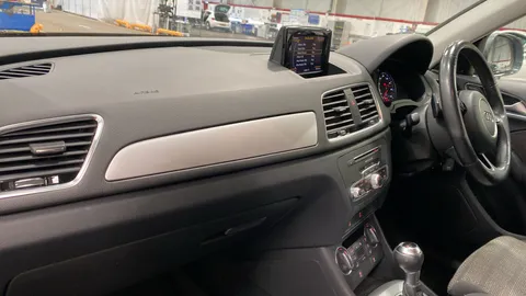 AUDI Q3 1.4T FSI SE S Tronic