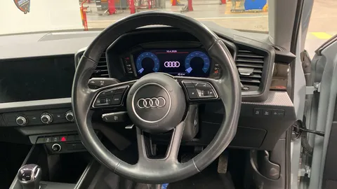 AUDI A1 25 TFSI Technik S Tronic