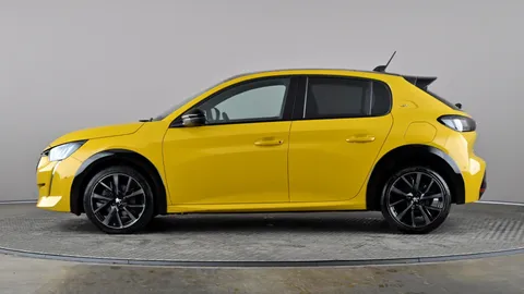 Peugeot 208 1.2 PureTech 130 GT Premium EAT8