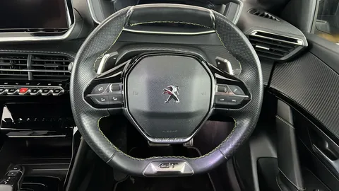 Peugeot 208 1.2 PureTech 130 GT Premium EAT8