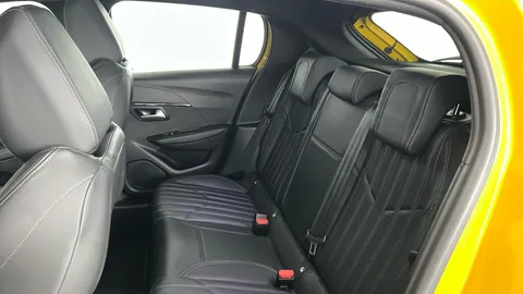 Peugeot 208 1.2 PureTech 130 GT Premium EAT8