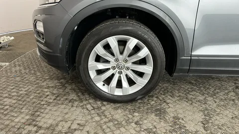 Volkswagen T-Roc 1.0 TSI SE