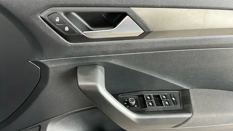 Volkswagen T-Roc 1.0 TSI SE