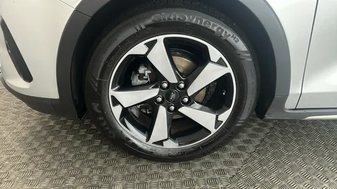 FORD FOCUS 1.0 EcoBoost Hybrid mHEV 155 Active Auto