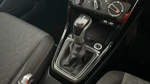 VOLKSWAGEN T-CROSS 1.0 TSI 110 Move DSG