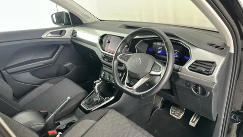 VOLKSWAGEN T-CROSS 1.0 TSI 110 Move DSG