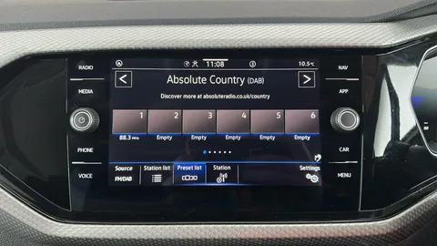 VOLKSWAGEN T-CROSS 1.0 TSI 110 Move DSG