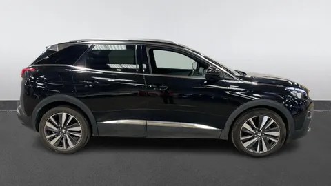 PEUGEOT 3008 1.5 BlueHDi GT Line Premium