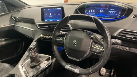 PEUGEOT 3008 1.5 BlueHDi GT Line Premium