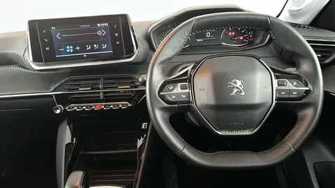 PEUGEOT 208 1.2 PureTech Active Premium