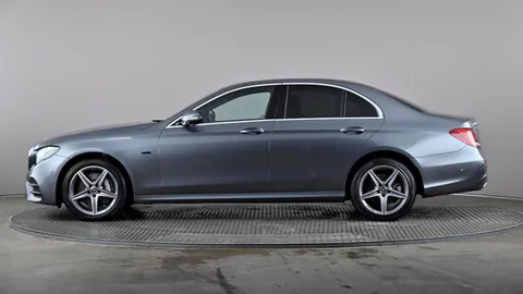 MERCEDES-BENZ E CLASS E300de AMG Line Premium 9G-Tronic