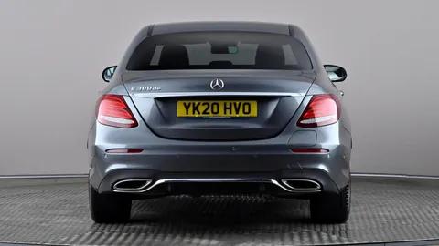 MERCEDES-BENZ E CLASS E300de AMG Line Premium 9G-Tronic