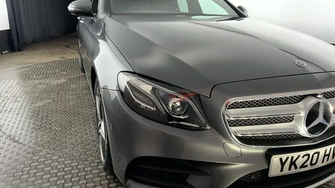 MERCEDES-BENZ E CLASS E300de AMG Line Premium 9G-Tronic