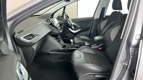 Peugeot 2008 1.5 BlueHDi 100 Allure Premium [5 Speed]