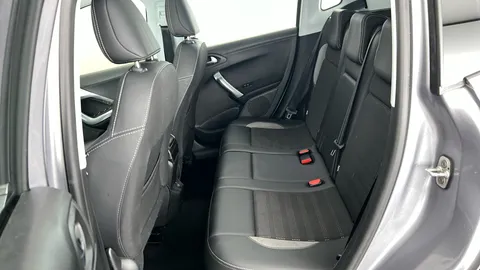 Peugeot 2008 1.5 BlueHDi 100 Allure Premium [5 Speed]