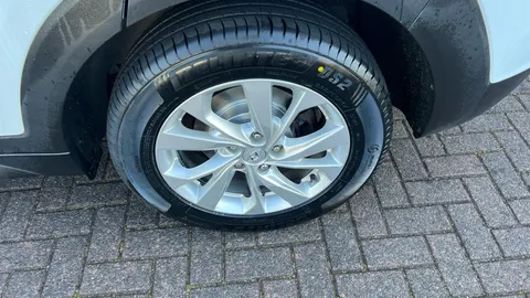 HYUNDAI TUCSON 1.6 GDi SE Nav 2WD