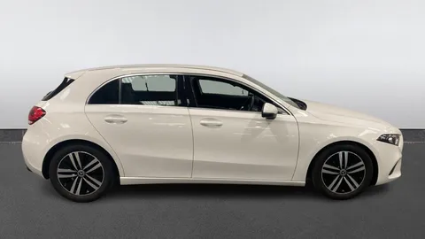 MERCEDES-BENZ A CLASS A200 Sport