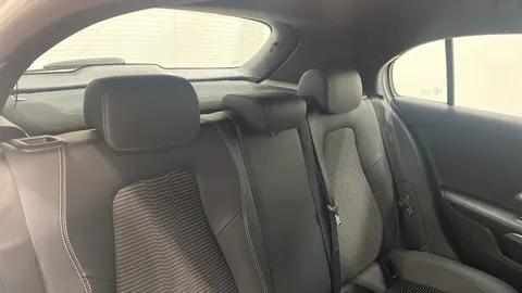 MERCEDES-BENZ A CLASS A200 Sport