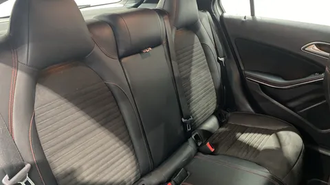 MERCEDES-BENZ A CLASS A200d AMG Line Auto