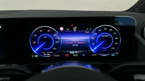 MERCEDES-BENZ EQA EQA 250+ 140kW Sport Executive 70.5kWh Auto