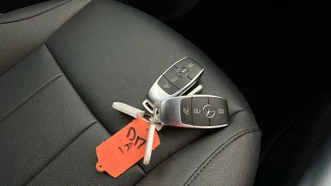 MERCEDES-BENZ EQA EQA 250+ 140kW Sport Executive 70.5kWh Auto