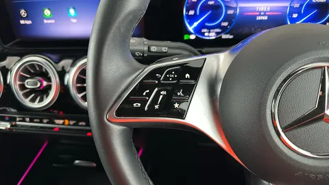 MERCEDES-BENZ EQA EQA 250+ 140kW Sport Executive 70.5kWh Auto