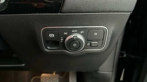 MERCEDES-BENZ EQA EQA 250+ 140kW Sport Executive 70.5kWh Auto